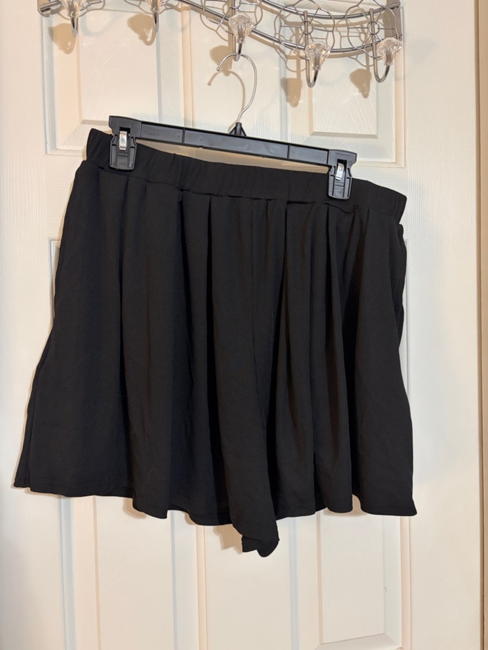 Cider Flowy Black Shorts NWT